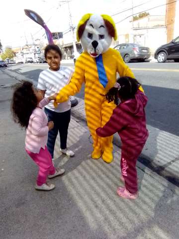 personagem vivo mascote do cachorro ação promocional em pet Shop 
